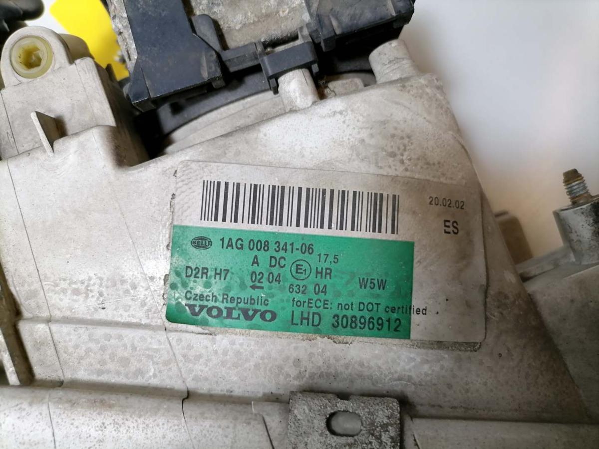 Volvo V40 S40 original Xenonscheinwerfer vorn rechts Facelift Bj.2002